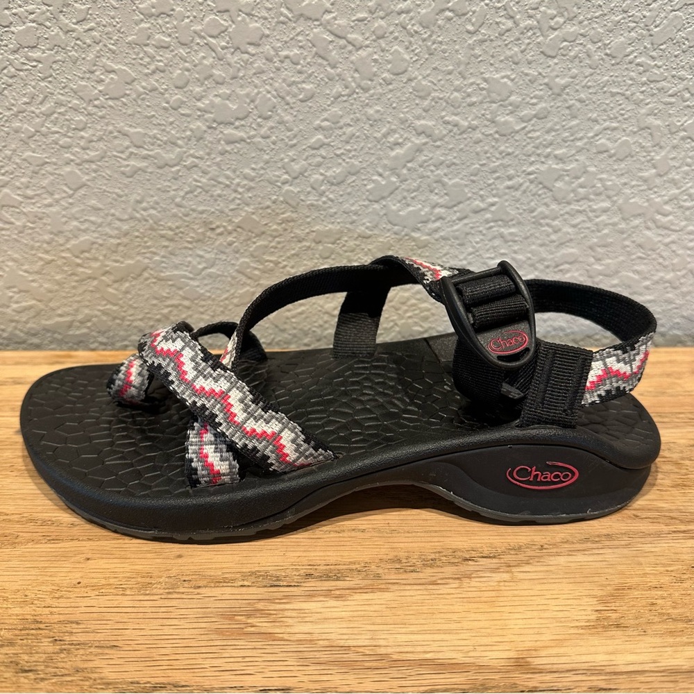 Chaco Black Pink Gray Geometric Pattern Strap Updraft Ecotread 2 Sandal womens 7